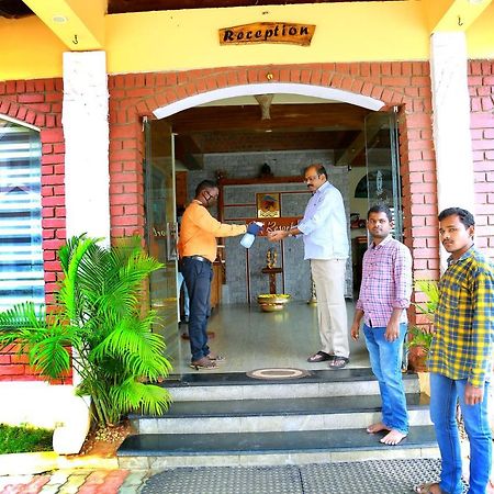 G S Resort Velankanni Exterior photo